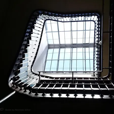 Nocleg ze śniadaniem Bazar Du Nouveau Siecle 3*