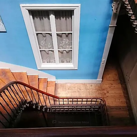 Bazar Du Nouveau Siecle Bed & Breakfast Montrejeau
